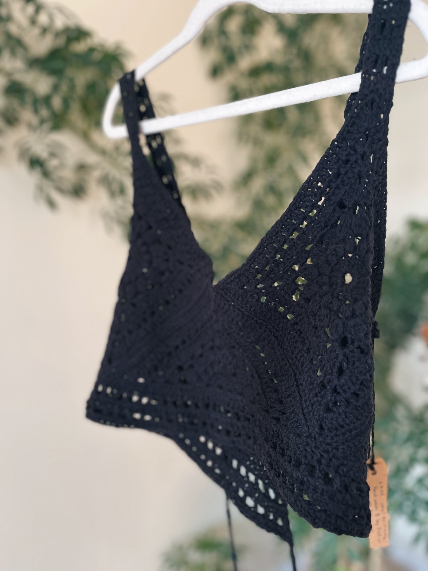 black crop top