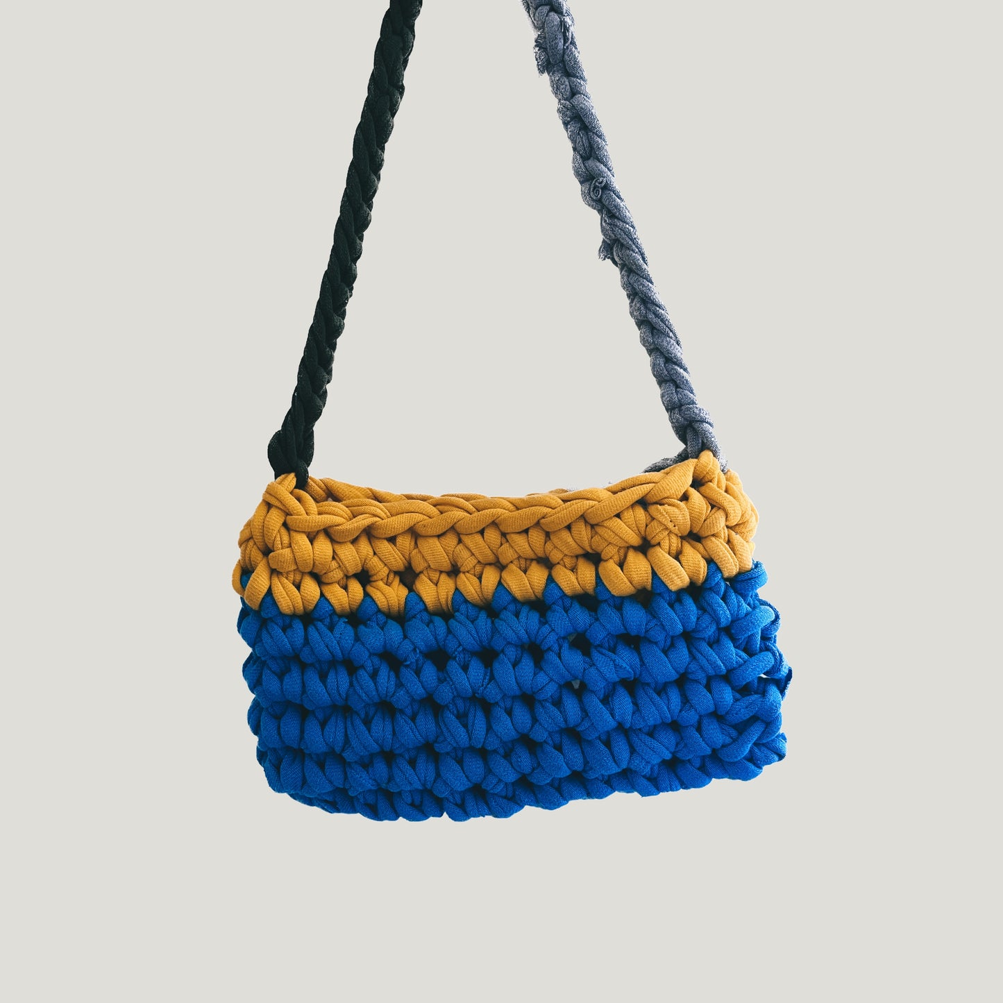 t shirt yarn bag